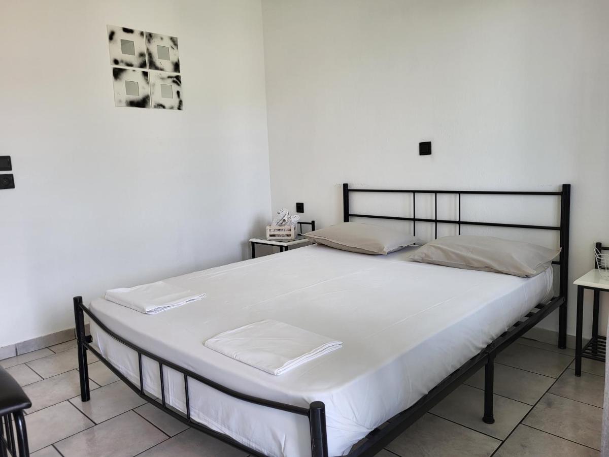 Aura Guest House Койнира Екстериор снимка